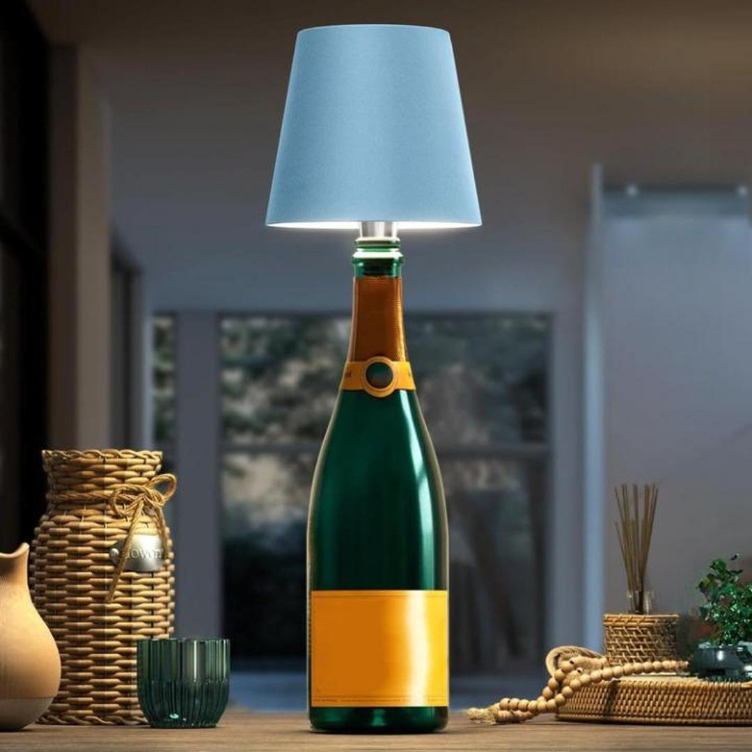 Flaskora - Oppladbar bordlampe i flaskeform