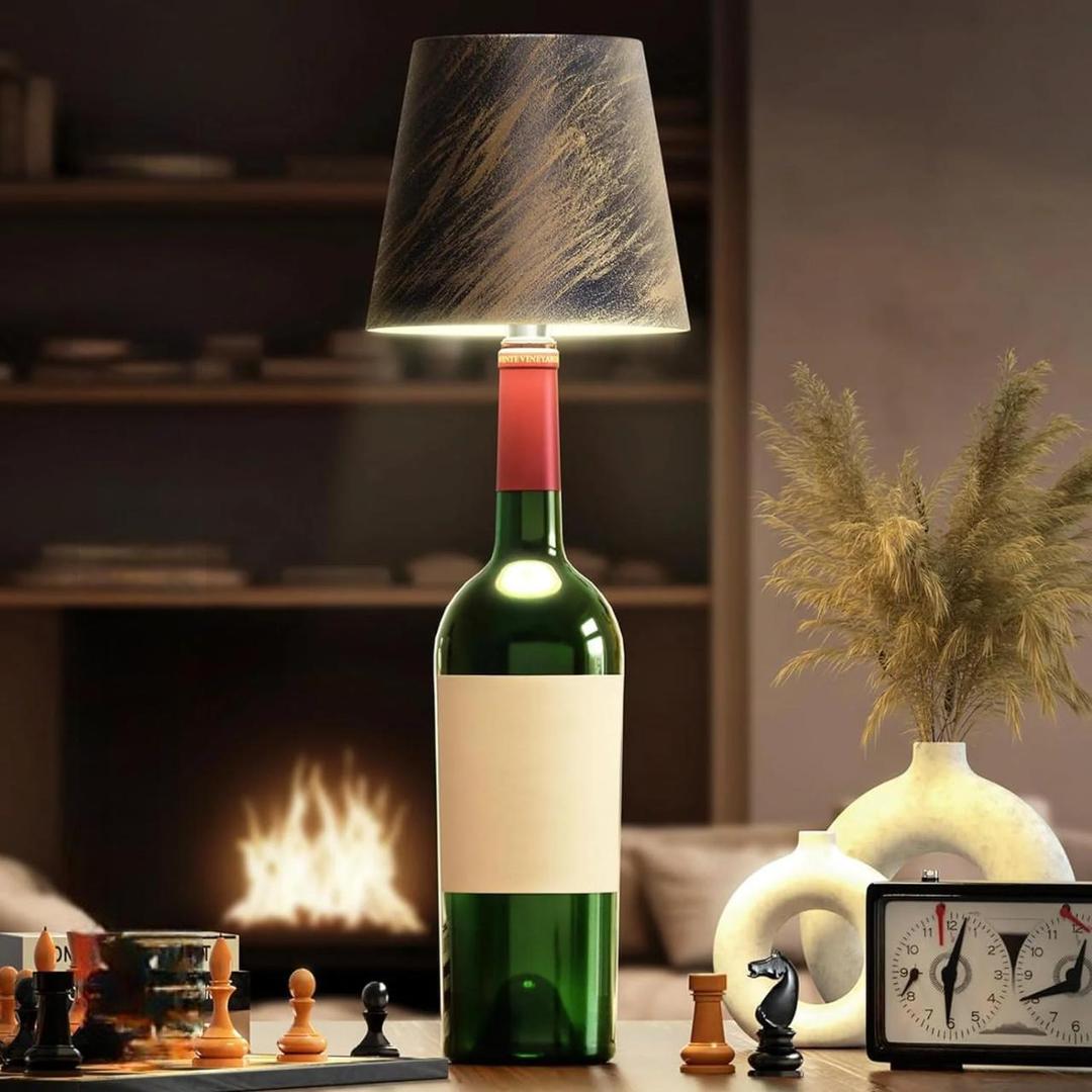 Flaskora - Oppladbar bordlampe i flaskeform