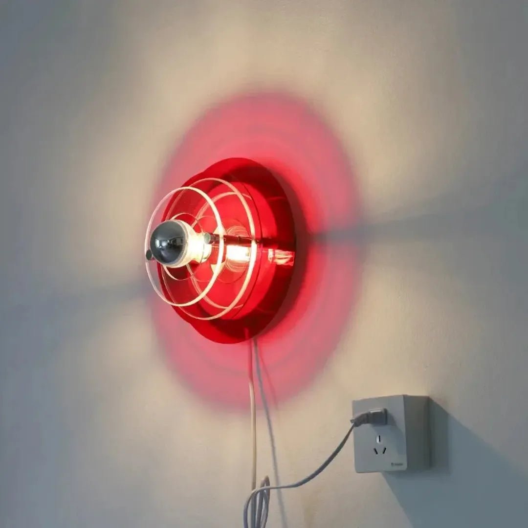 Bauritte - Antikkinspirert Bauhaus Vegglampe