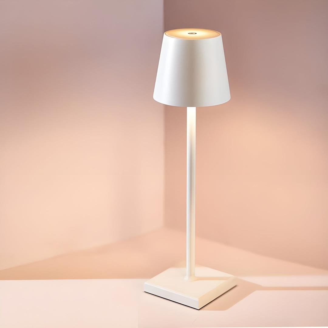 Ferwyn - Trådløs Oppladbar Bordlampe i Aluminium