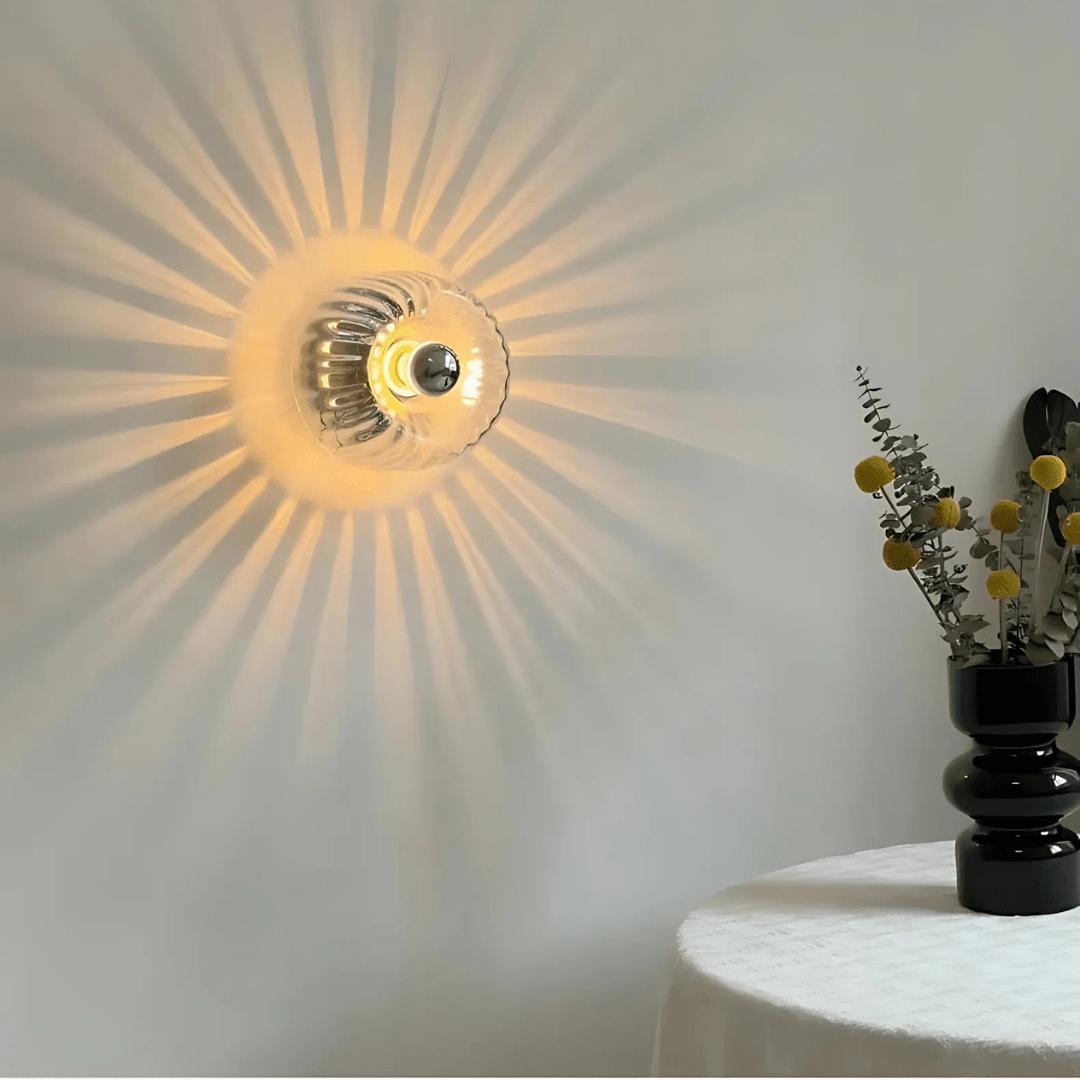 Glasira - Glass Vegglampe med Stilfullt Design