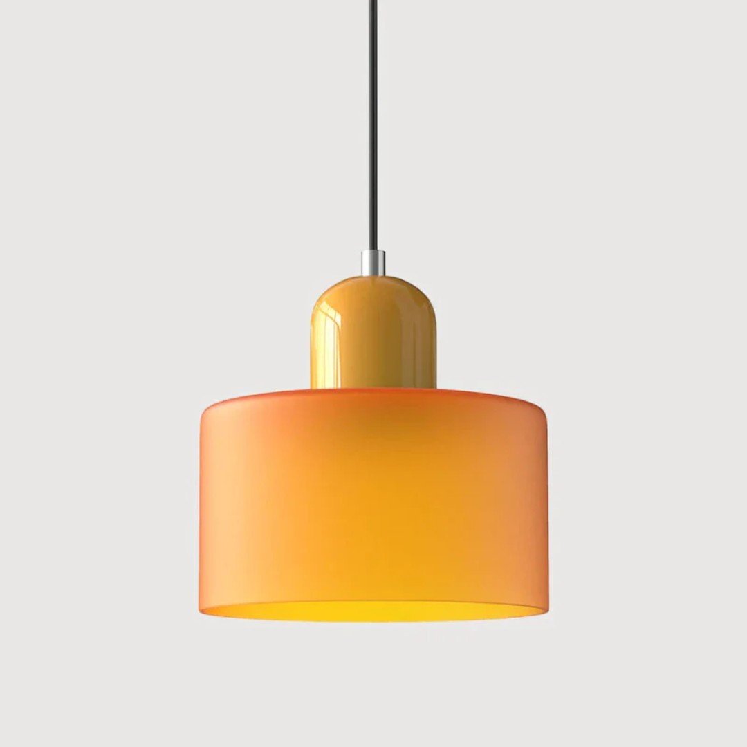 Nordisk metall pendellampe med glasskjerm
