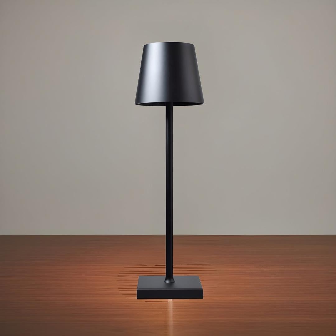 Ferwyn - Trådløs Oppladbar Bordlampe i Aluminium