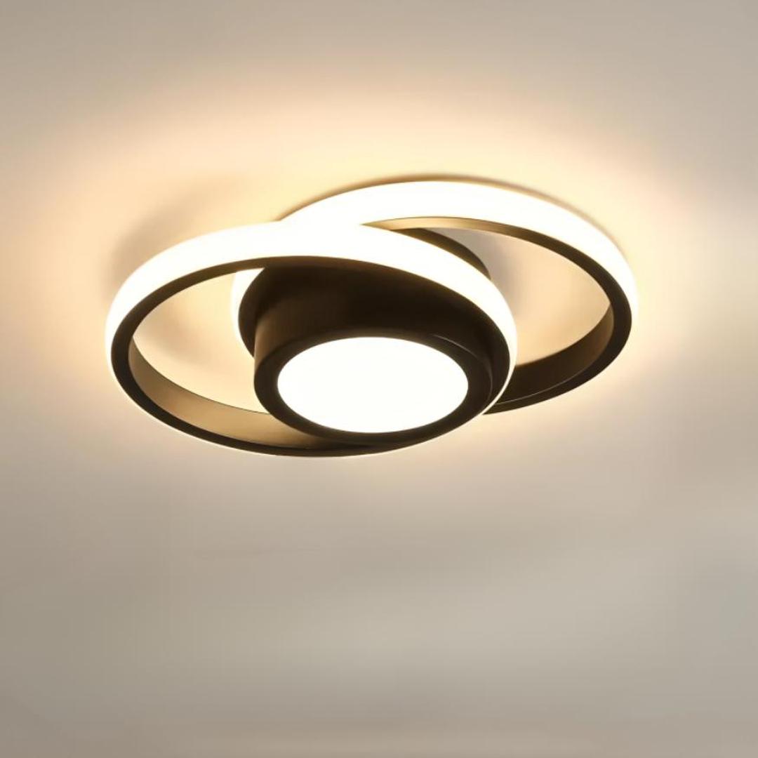 Liten LED-taklampe bygget opp av to lysende ringer