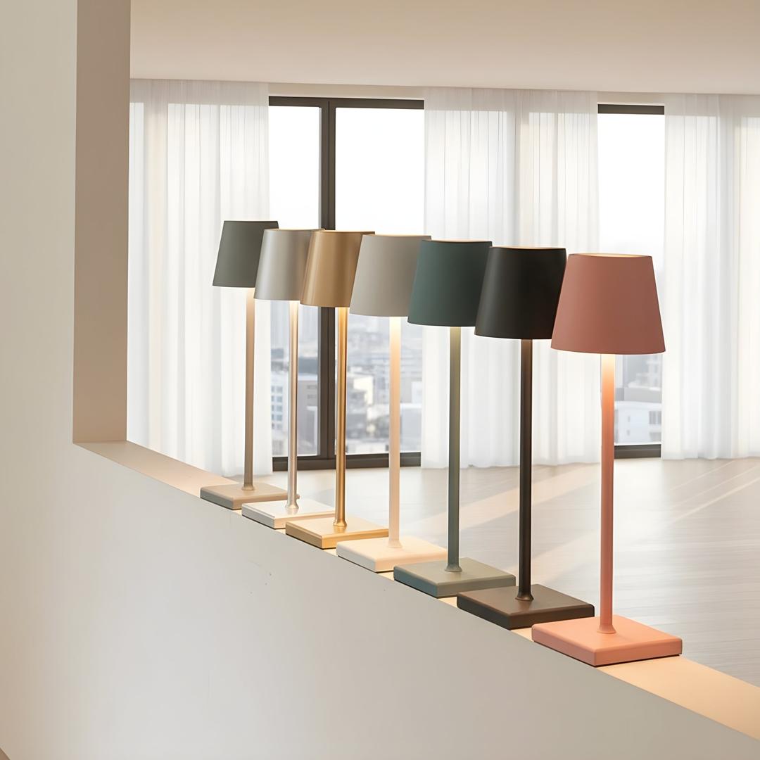 Ferwyn - Trådløs Oppladbar Bordlampe i Aluminium