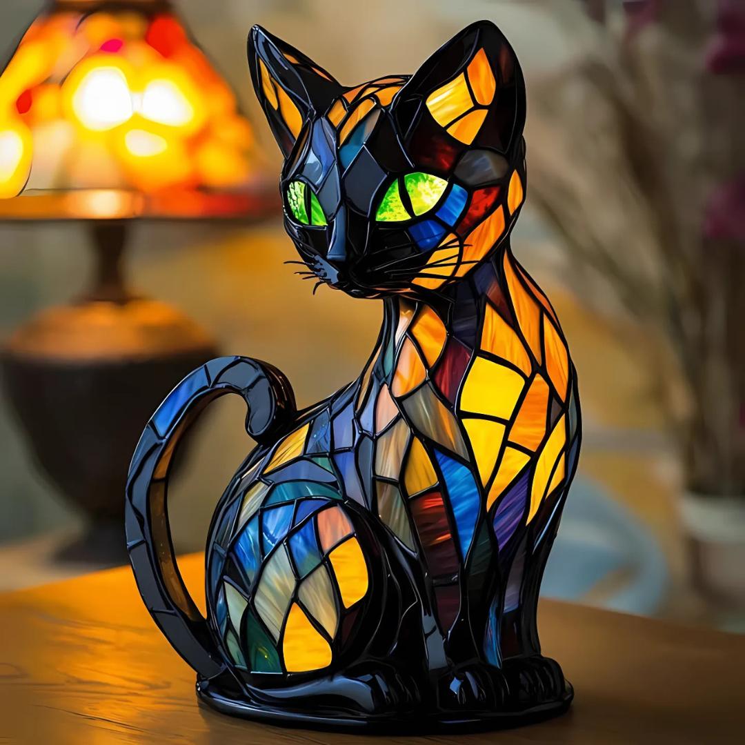 Håndlaget bordlampe i glassmosaikk formet som en sittende katt