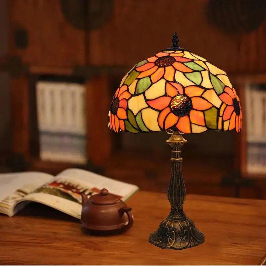 Mosaru - Bordlampe i Tiffany-stil med glasskjerm