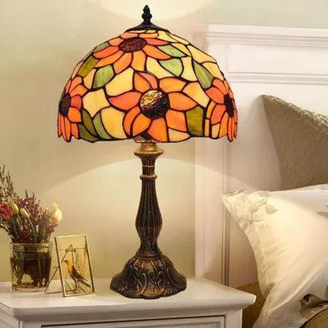 Mosaru - Bordlampe i Tiffany-stil med glasskjerm