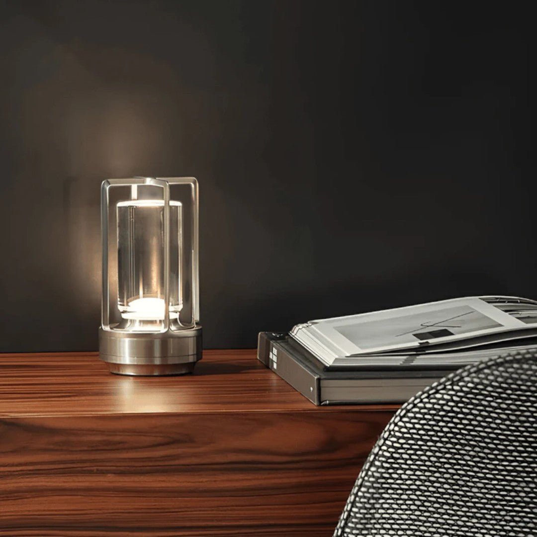 Bærbar LED Bordlampe med Sylinderformet Glassstruktur
