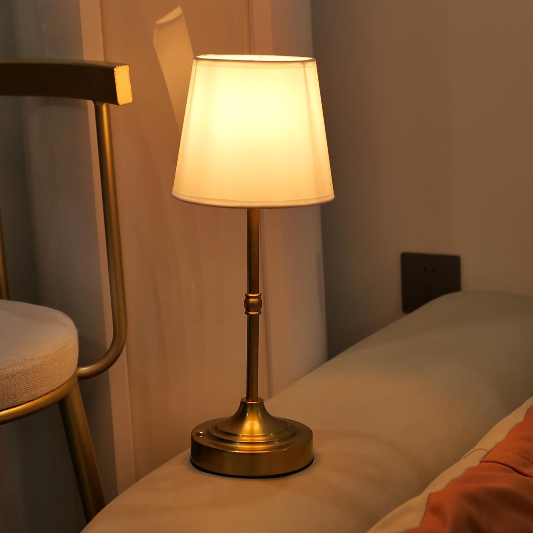 Brasco - Oppladbar Bordlampe med Stoffskjerm