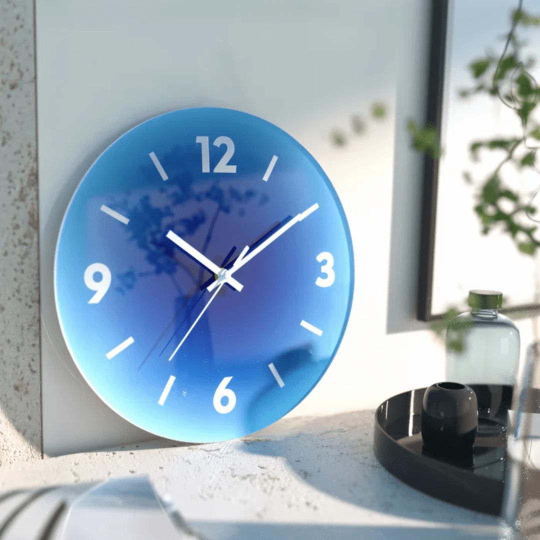 Klarvia - Design Veggklokke i Glass