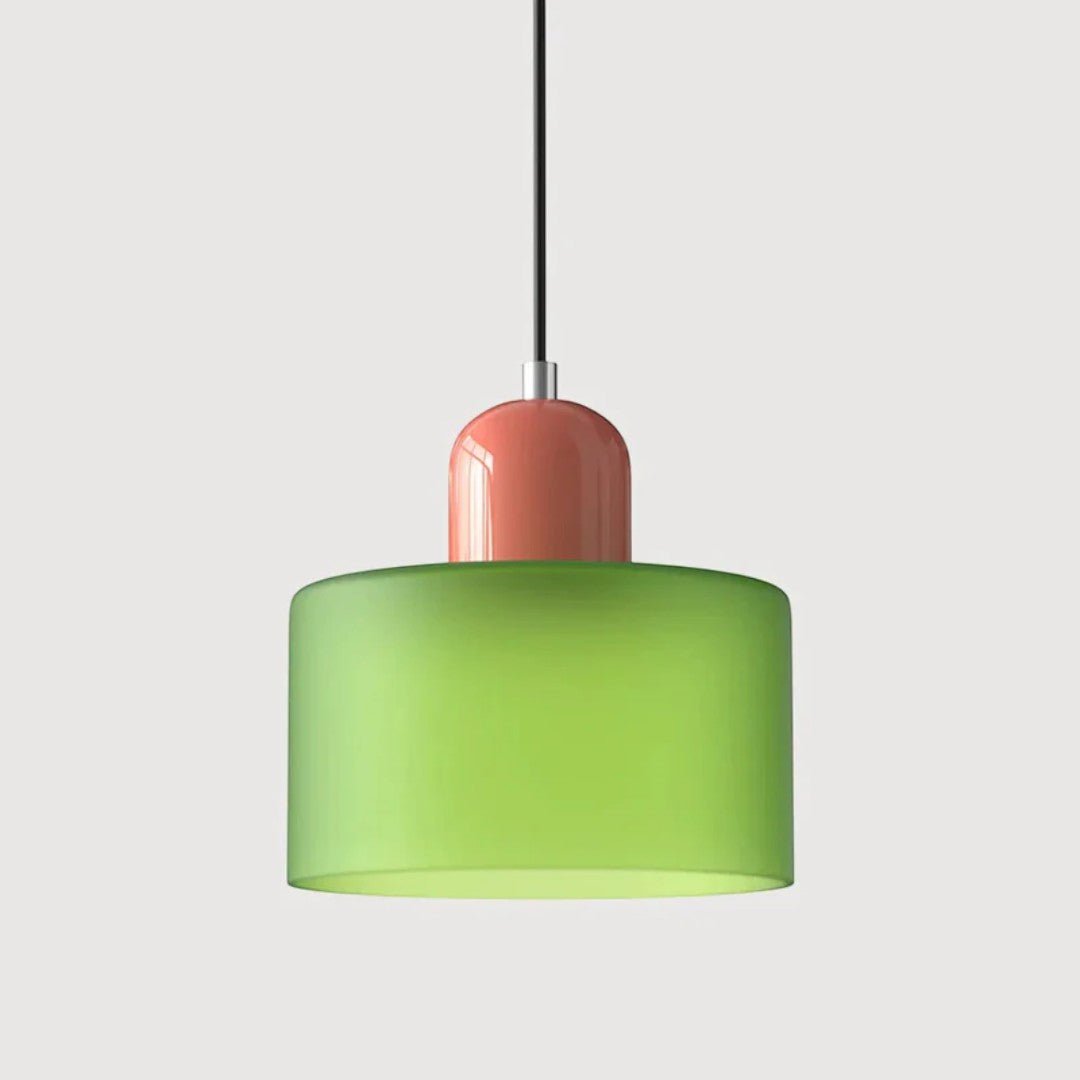 Nordisk metall pendellampe med glasskjerm