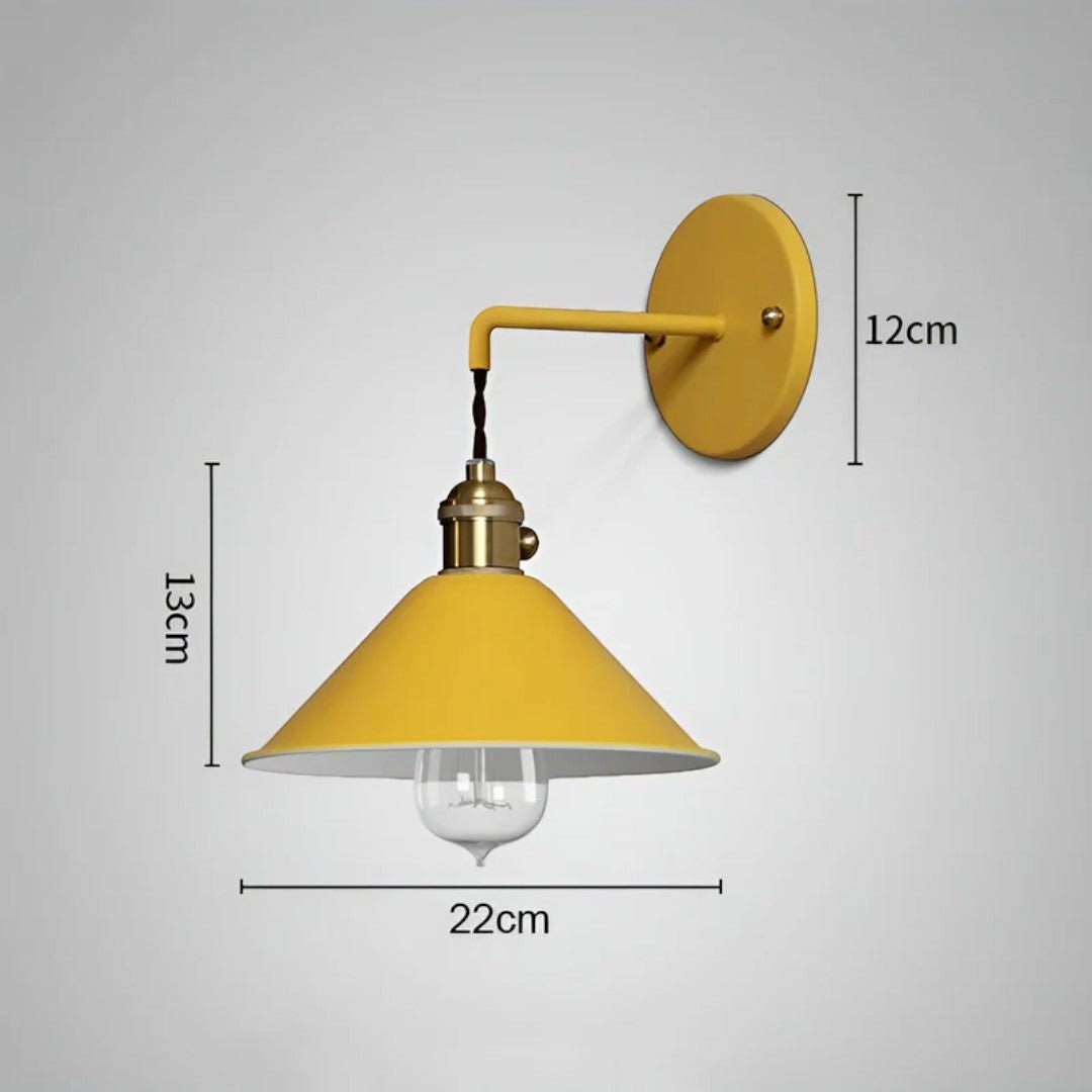 Retro vegglampe med metallskjerm