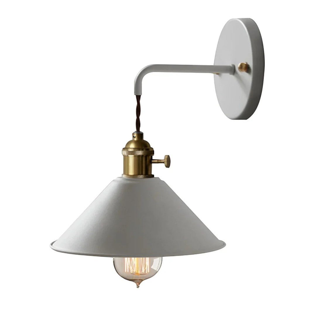 Retro vegglampe med metallskjerm