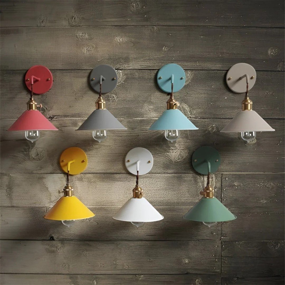 Retro vegglampe med metallskjerm