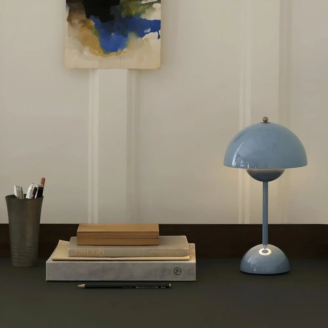 Trådløs Bordlampe med Kuformet Skjerm