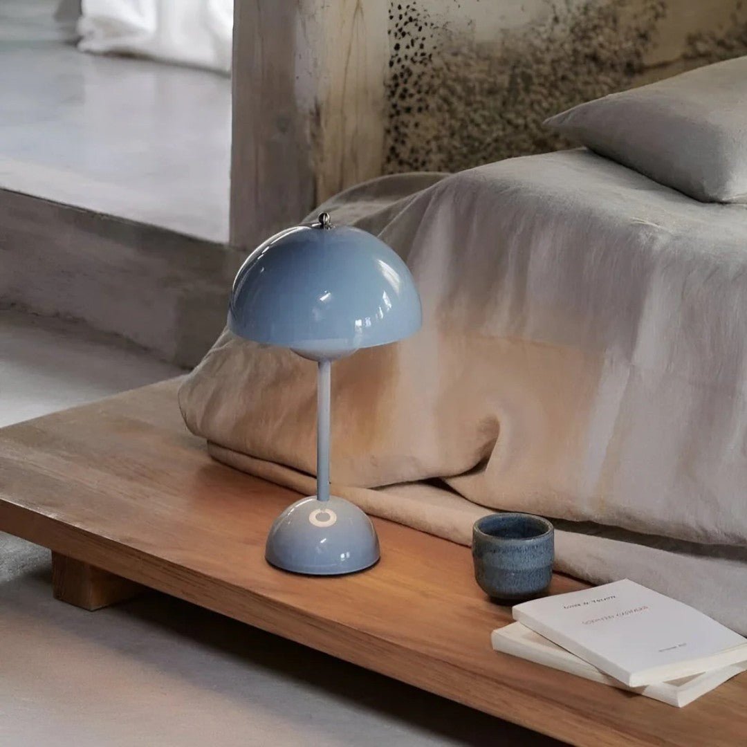 Trådløs Bordlampe med Kuformet Skjerm