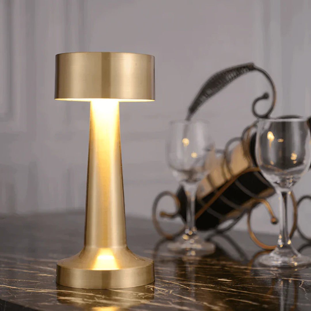 Trådløs LED bordlampe med sylindrisk topp