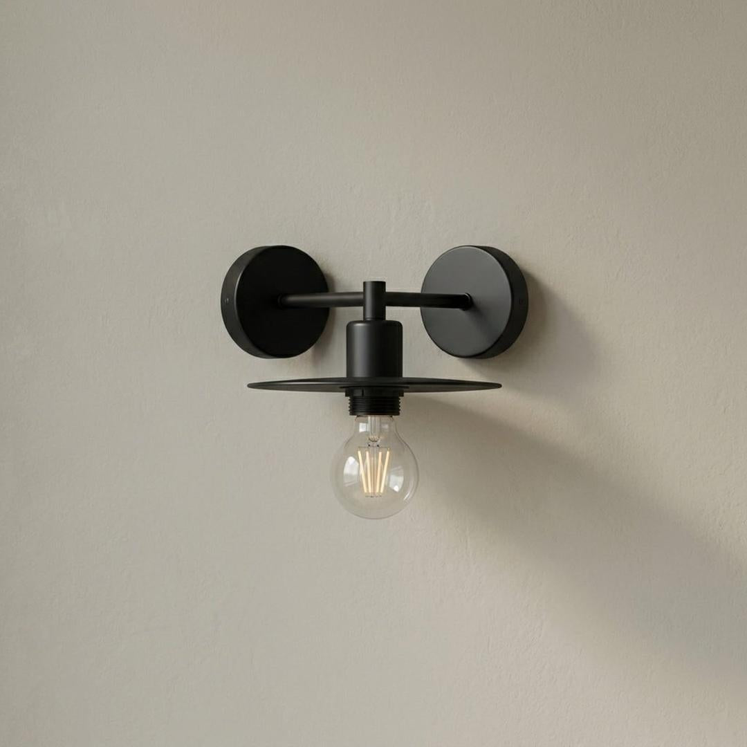 Vegglampe i matt sort